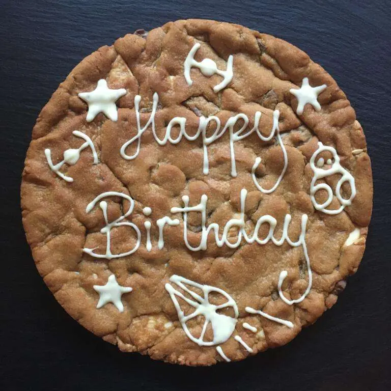 Personalised Giant Cookie - Milk Chocolate Chip 29 Star Wars Themed Happy Birthday Personalised Birthday Card and Gift