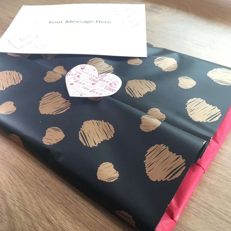 love-heart-gift-wrap-service1