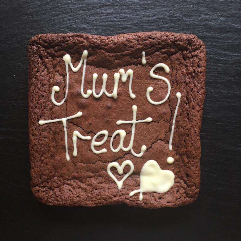 8 inch mothers day brownie