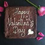 love heart personalised brownie with uk delivery, perfect for valentines day, mothers day special occasions and it is letterbox friendly and gluten free