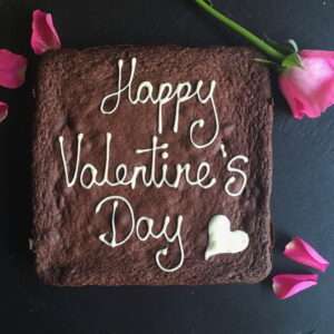 love heart personalised brownie with uk delivery, perfect for valentines day, mothers day special occasions and it is letterbox friendly and gluten free