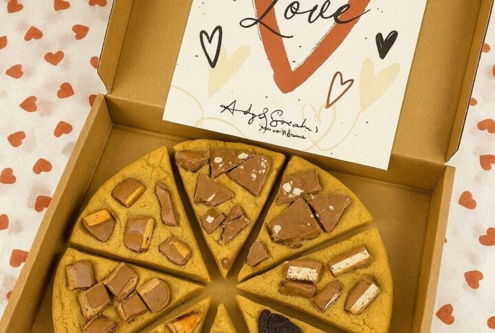 cookie pizza gift